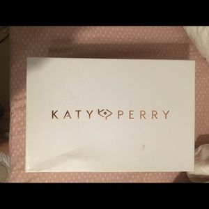 Katy Perry Velvet Velcro sneakers